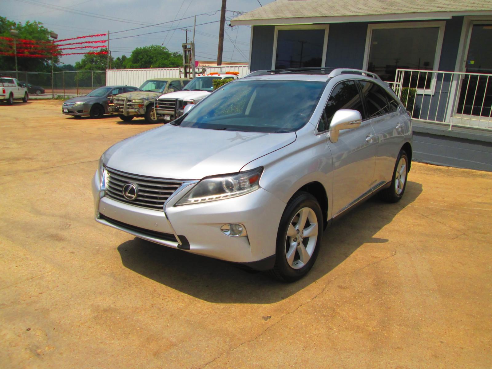 2015 SILVER Lexus RX 350 FWD (2T2ZK1BA4FC) with an 3.5L V6 DOHC 24V engine, 6-Speed Automatic transmission, located at 1815 NE 28th St., Fort Worth, TX, 76106, (817) 625-6251, 32.795582, -97.333069 - Photo #0