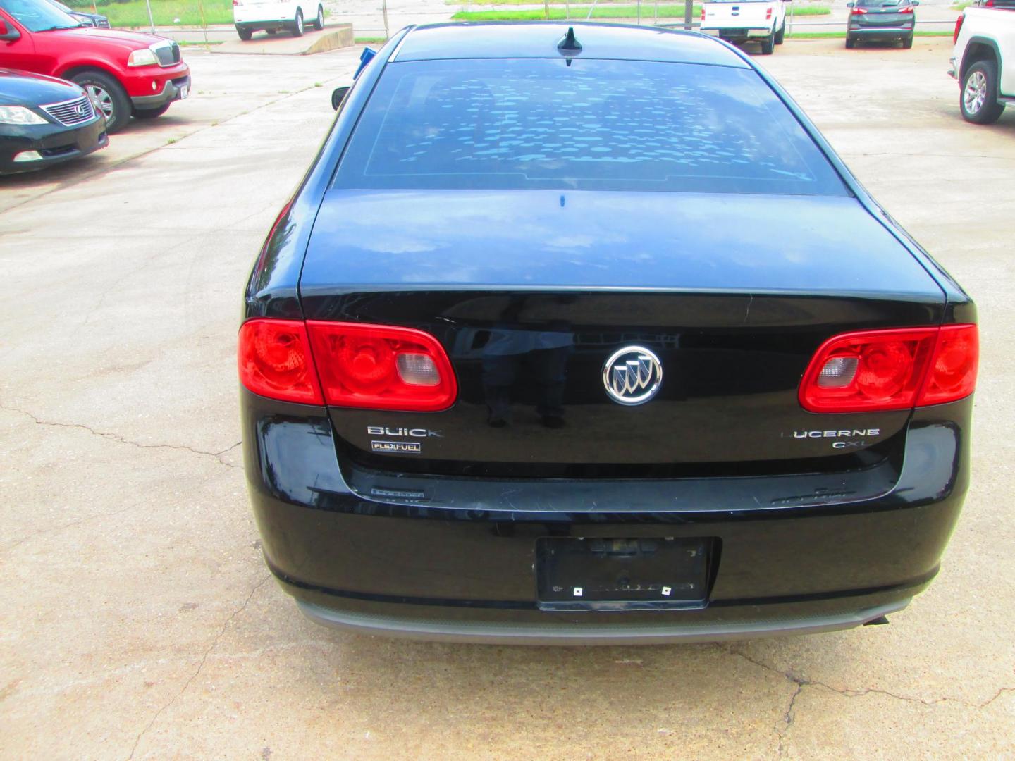 2010 BLACK Buick Lucerne (1G4HC5EM2AU) with an 3.9L V6 OHV 12V engine, 4-Speed Automatic transmission, located at 1815 NE 28th St., Fort Worth, TX, 76106, (817) 625-6251, 32.795582, -97.333069 - Photo#5