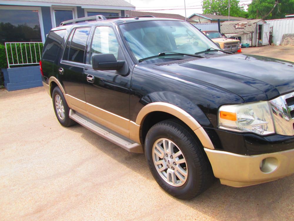 2012 BLACK Ford Expedition King Ranch 2WD (1FMJU1H55CE) with an 5.4L V8 SOHC 16V FFV engine, 6-Speed Automatic transmission, located at 1815 NE 28th St., Fort Worth, TX, 76106, (817) 625-6251, 32.795582, -97.333069 - Photo #1