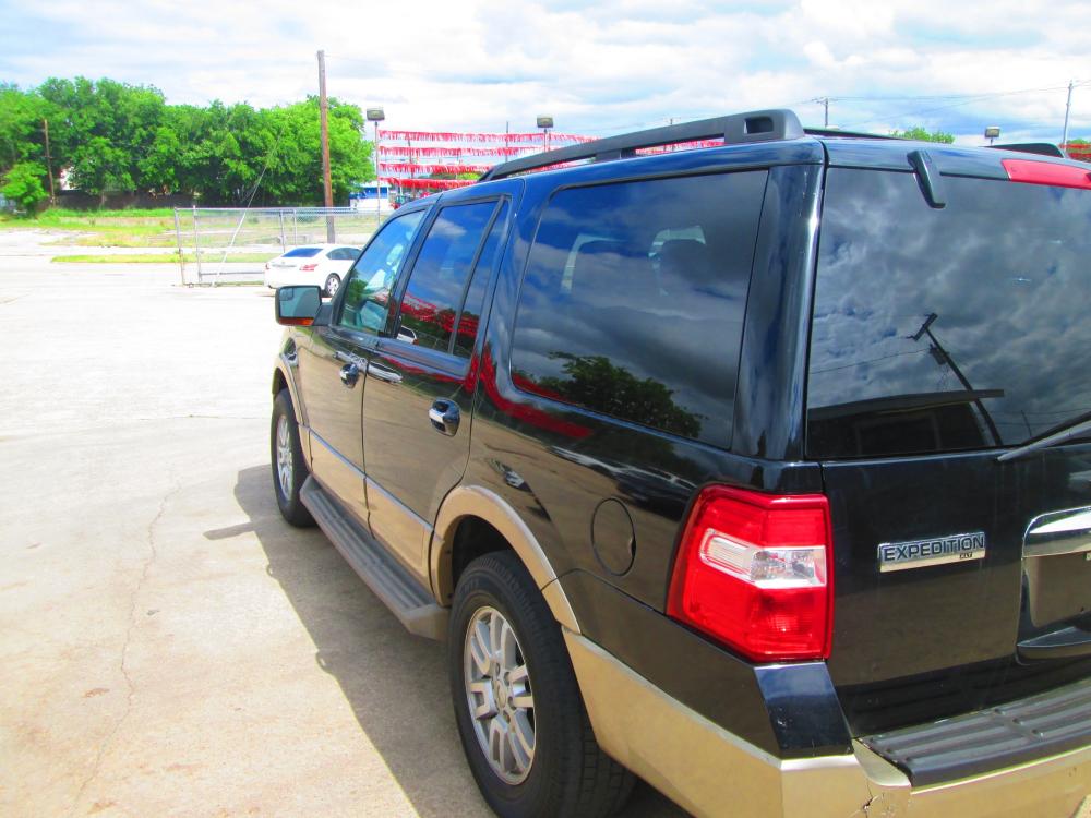 2012 BLACK Ford Expedition King Ranch 2WD (1FMJU1H55CE) with an 5.4L V8 SOHC 16V FFV engine, 6-Speed Automatic transmission, located at 1815 NE 28th St., Fort Worth, TX, 76106, (817) 625-6251, 32.795582, -97.333069 - Photo #6