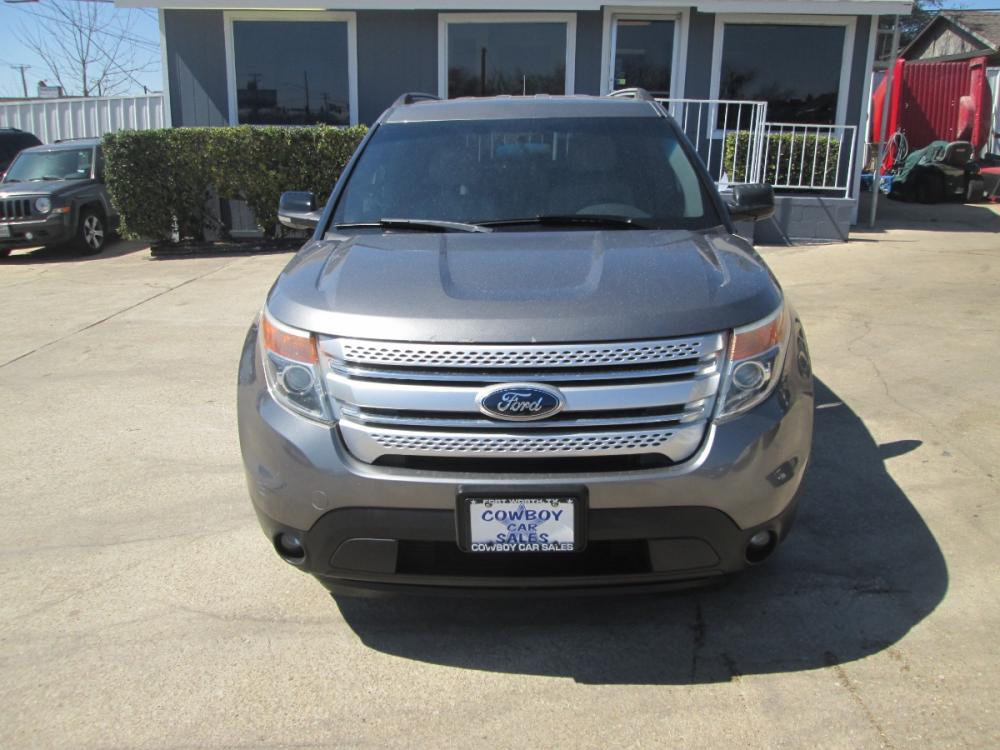 2013 GRAY Ford Explorer XLT FWD (1FM5K7D81DG) with an 3.5L V6 DOHC 24V engine, 6-Speed Automatic transmission, located at 1815 NE 28th St., Fort Worth, TX, 76106, (817) 625-6251, 32.795582, -97.333069 - Photo #1