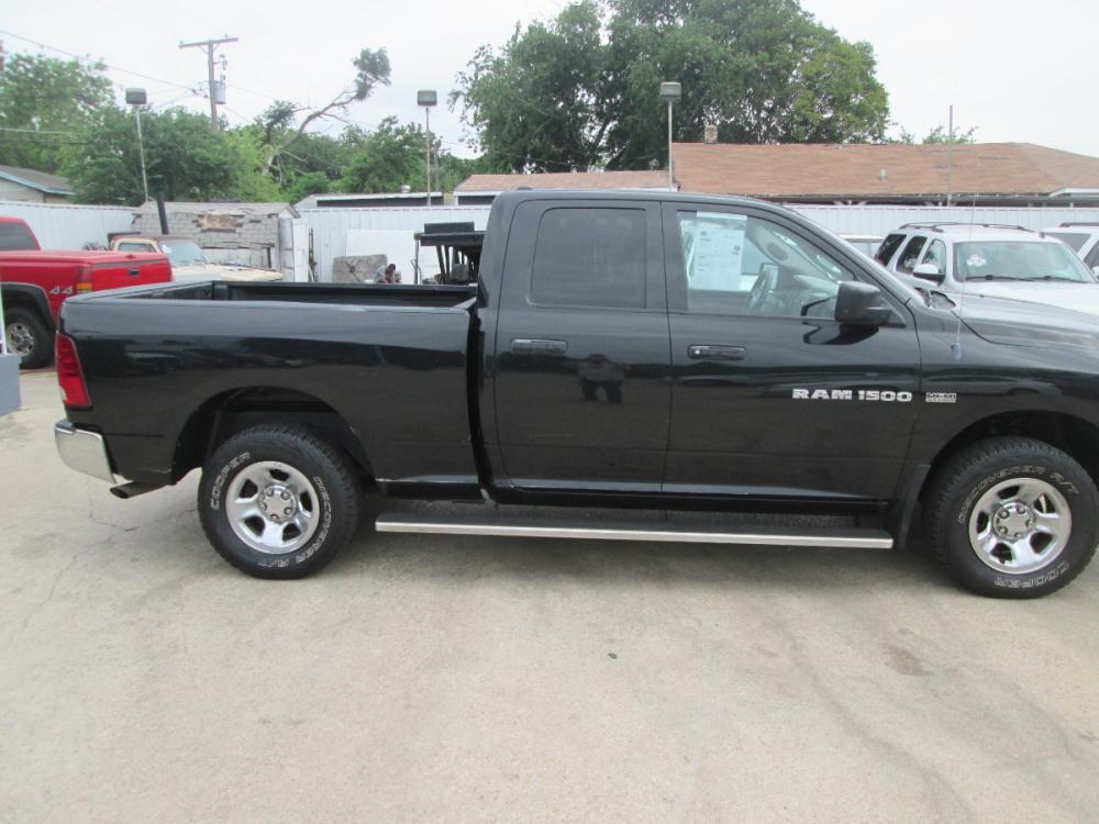 2011 BLACK Dodge Ram 1500 Sport Quad Cab 4WD (1D7RV1GT1BS) with an 5.7L V8 OHV 16V engine, 5-Speed Automatic transmission, located at 1815 NE 28th St., Fort Worth, TX, 76106, (817) 625-6251, 32.795582, -97.333069 - Photo #3