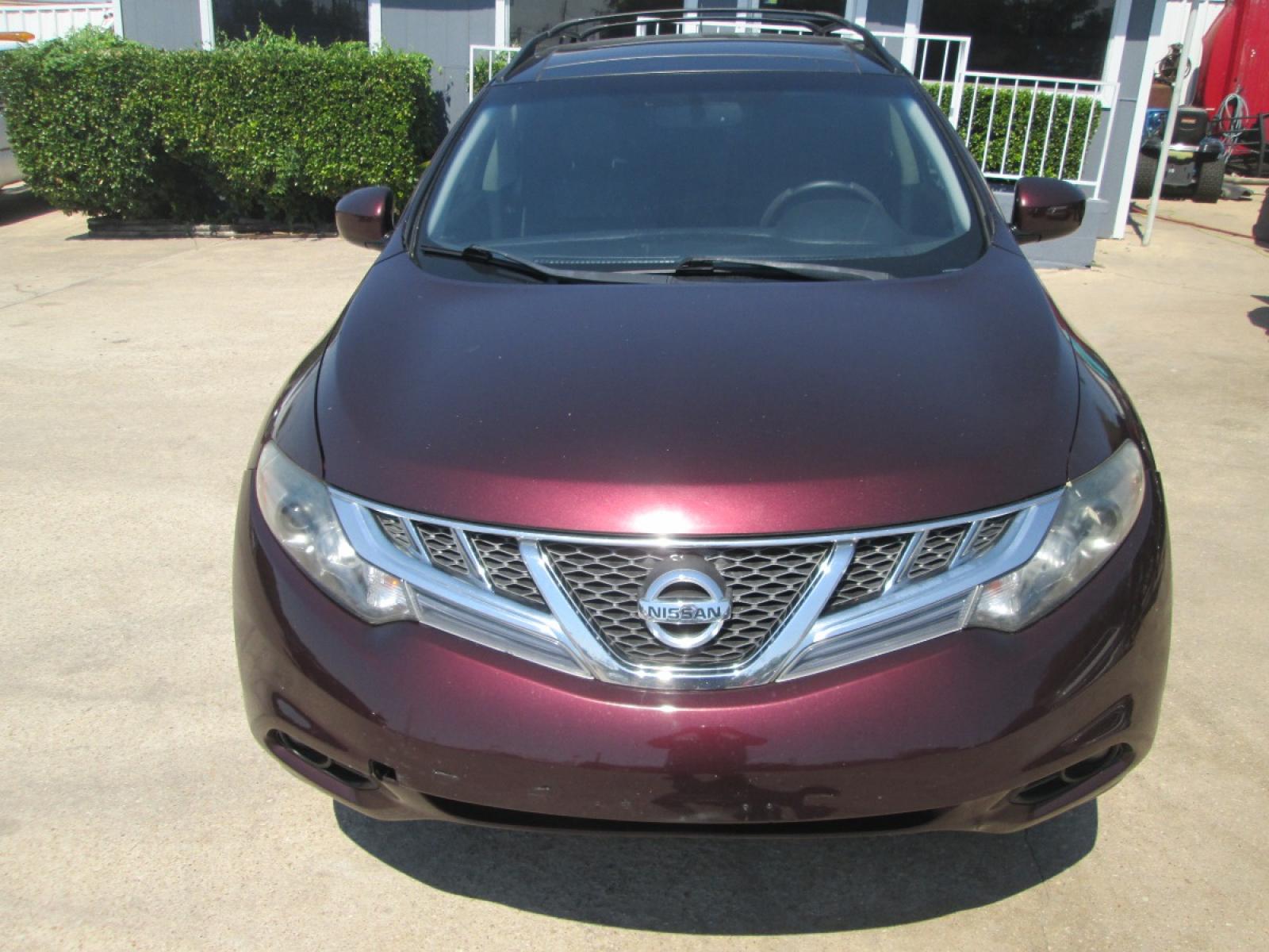 2014 RED Nissan Murano S (JN8AZ1MU6EW) with an 3.5L V6 DOHC 24V engine, Continuously Variable Transmission transmission, located at 1815 NE 28th St., Fort Worth, TX, 76106, (817) 625-6251, 32.795582, -97.333069 - Photo #1