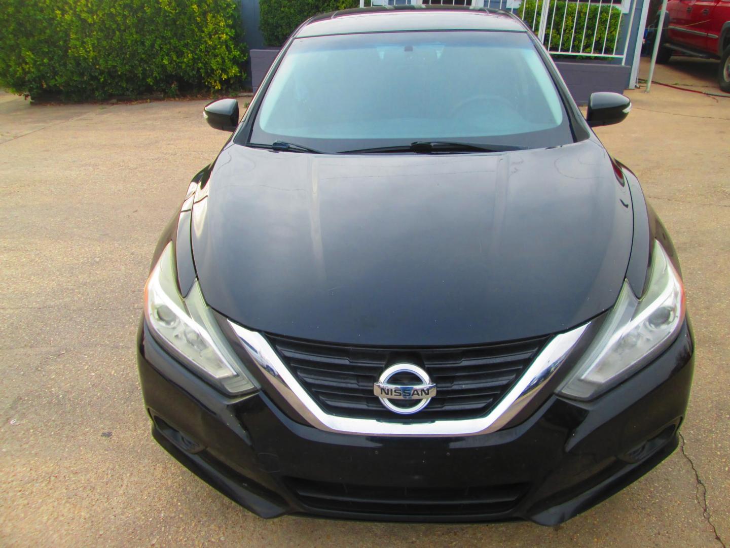 2017 BLACK Nissan Altima 2.5 S (1N4AL3AP2HC) with an 2.5L L4 DOHC 16V engine, CVT transmission, located at 1815 NE 28th St., Fort Worth, TX, 76106, (817) 625-6251, 32.795582, -97.333069 - Photo#1