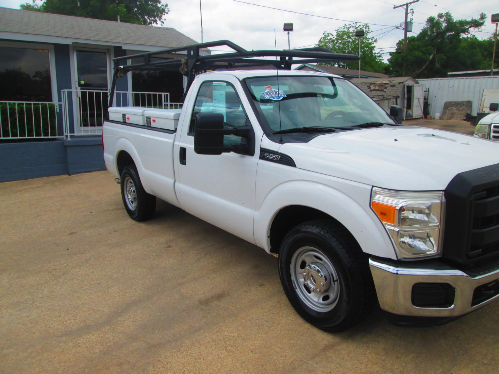2014 WHITE Ford F-250 SD XL 2WD (1FTBF2A69EE) with an 6.2L V8 OHV 16V engine, 6-Speed Automatic transmission, located at 1815 NE 28th St., Fort Worth, TX, 76106, (817) 625-6251, 32.795582, -97.333069 - Photo #2