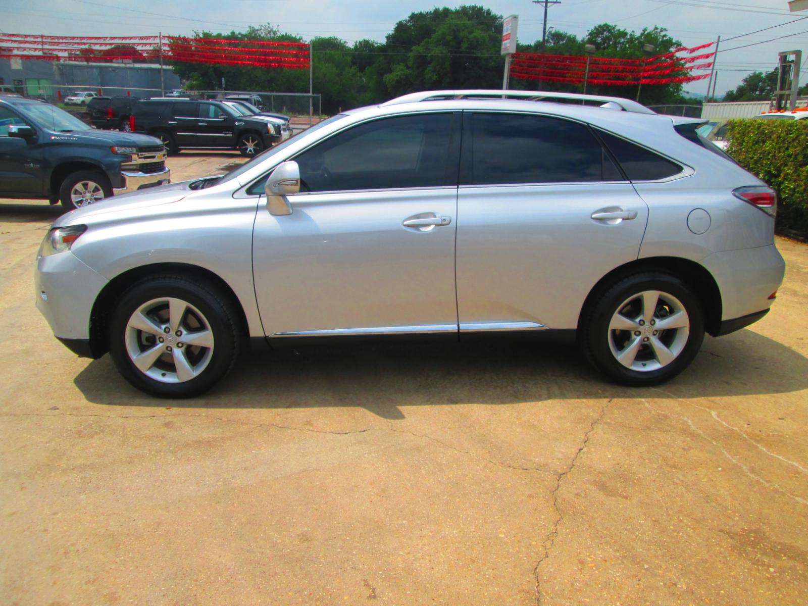 2015 SILVER Lexus RX 350 FWD (2T2ZK1BA4FC) with an 3.5L V6 DOHC 24V engine, 6-Speed Automatic transmission, located at 1815 NE 28th St., Fort Worth, TX, 76106, (817) 625-6251, 32.795582, -97.333069 - Photo #9