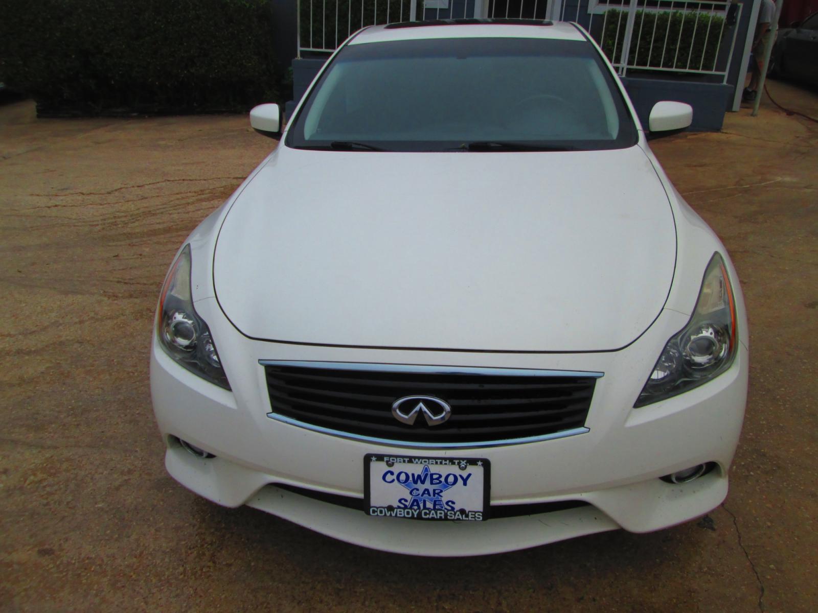 2013 WHITE Infiniti G Coupe x AWD (JN1CV6EL6DM) with an 3.7L V6 DOHC 24V engine, 5-Speed Automatic transmission, located at 1815 NE 28th St., Fort Worth, TX, 76106, (817) 625-6251, 32.795582, -97.333069 - Photo #1
