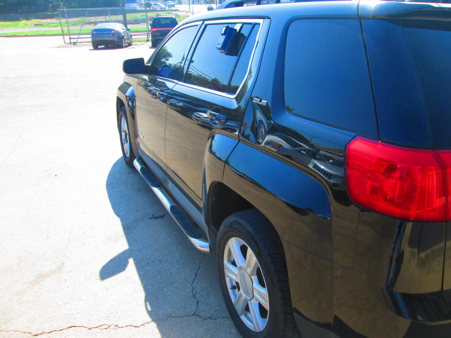 2015 BLACK GMC Terrain SLE2 FWD (2GKALREK5F6) with an 2.4L L4 DOHC 16V FFV engine, 6-Speed Automatic transmission, located at 1815 NE 28th St., Fort Worth, TX, 76106, (817) 625-6251, 32.795582, -97.333069 - Photo#7