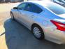 2016 SILVER Nissan Altima 2.5 SL (1N4AL3AP7GC) with an 2.5L L4 DOHC 16V engine, CVT transmission, located at 1815 NE 28th St., Fort Worth, TX, 76106, (817) 625-6251, 32.795582, -97.333069 - Photo#6
