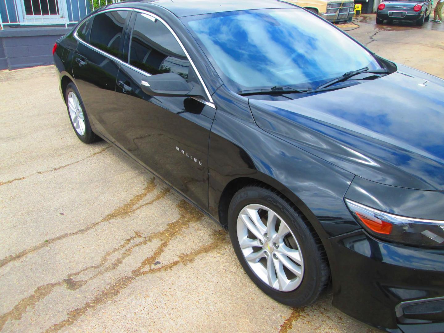 2018 BLACK Chevrolet Malibu LT (1G1ZD5ST3JF) with an 1.5L L4 DOHC 16V engine, 6A transmission, located at 1815 NE 28th St., Fort Worth, TX, 76106, (817) 625-6251, 32.795582, -97.333069 - Photo#2