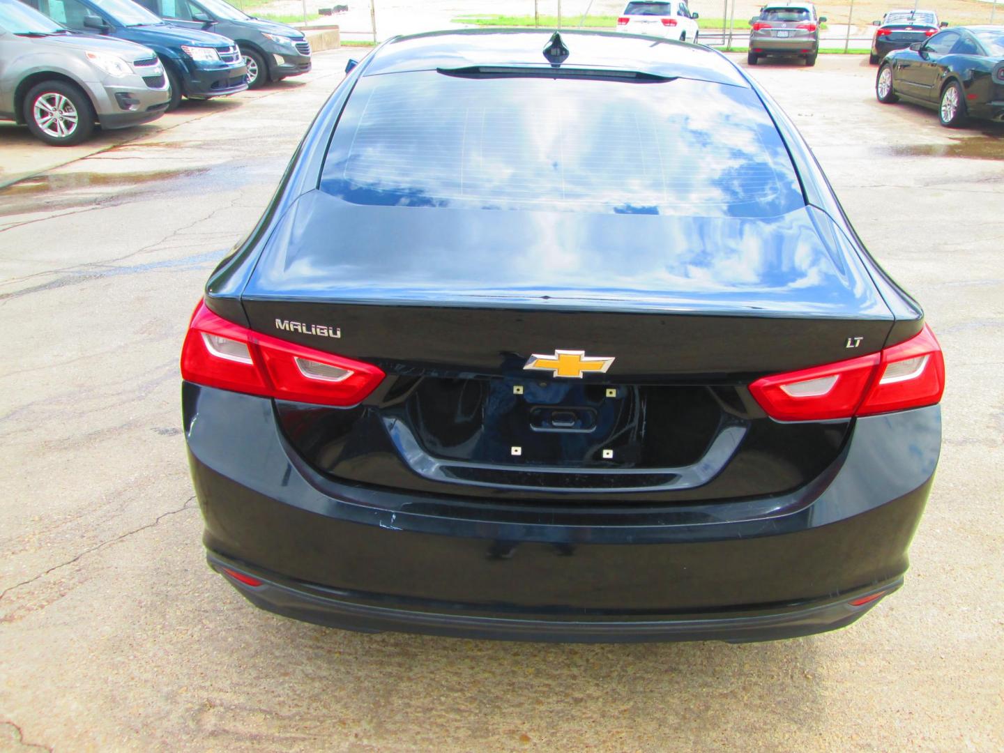 2018 BLACK Chevrolet Malibu LT (1G1ZD5ST3JF) with an 1.5L L4 DOHC 16V engine, 6A transmission, located at 1815 NE 28th St., Fort Worth, TX, 76106, (817) 625-6251, 32.795582, -97.333069 - Photo#5