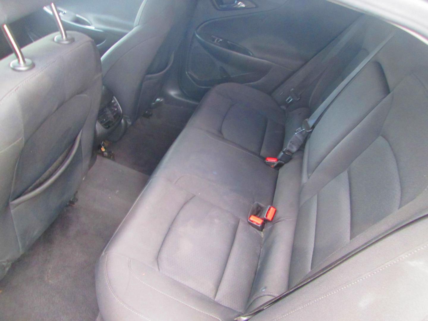 2018 BLACK Chevrolet Malibu LT (1G1ZD5ST3JF) with an 1.5L L4 DOHC 16V engine, 6A transmission, located at 1815 NE 28th St., Fort Worth, TX, 76106, (817) 625-6251, 32.795582, -97.333069 - Photo#7