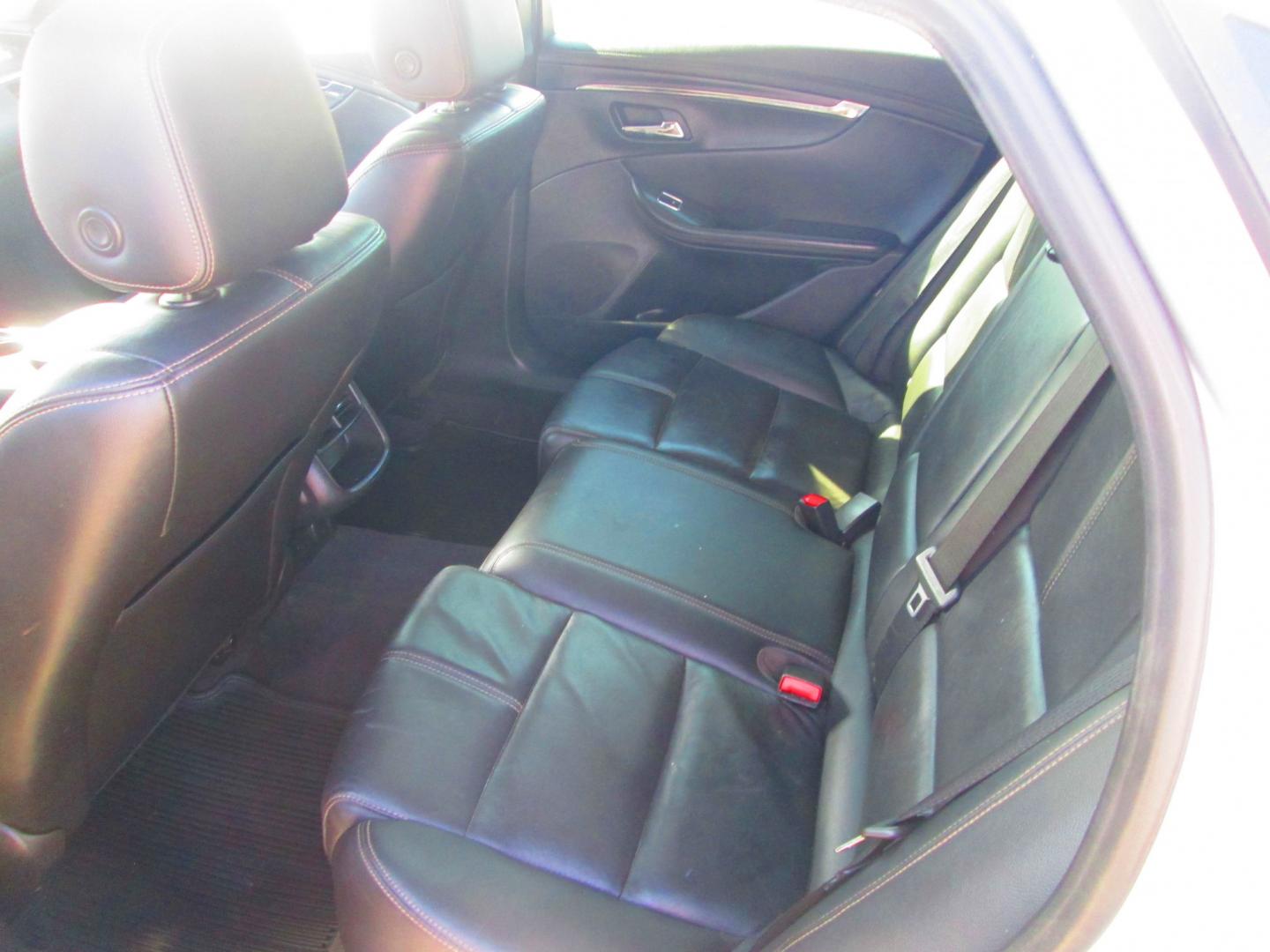 2017 SILVER Chevrolet Impala LT (2G1105S31H9) with an 3.6L V6 DOHC 24V engine, 6A transmission, located at 1815 NE 28th St., Fort Worth, TX, 76106, (817) 625-6251, 32.795582, -97.333069- Photo#10