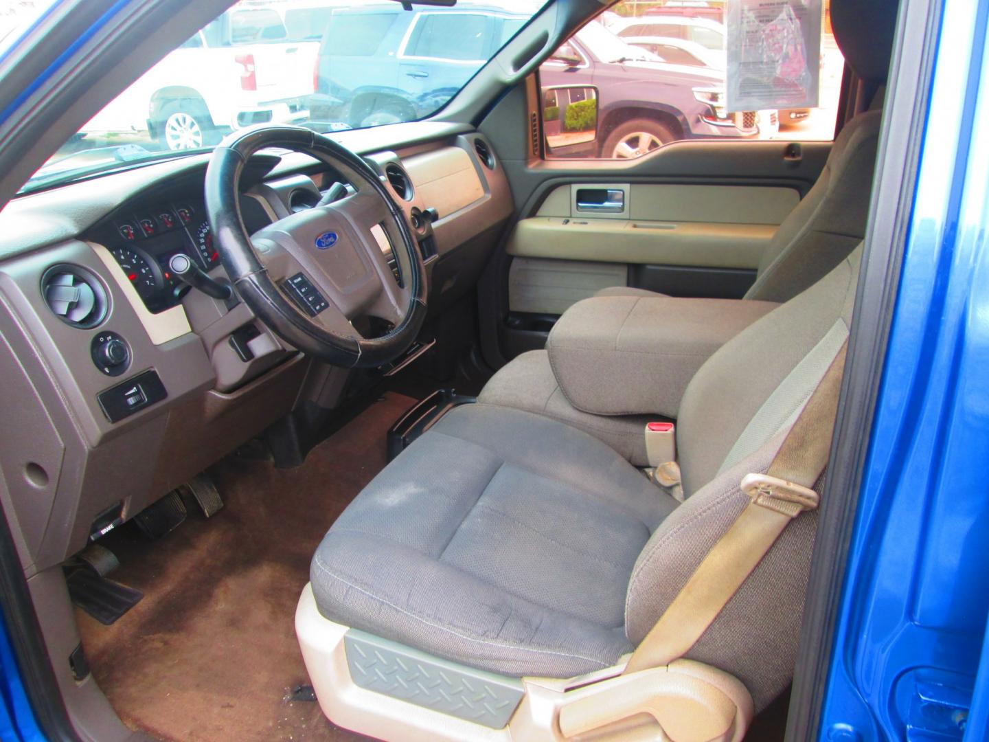 2009 BLUE Ford F-150 (1FTRW12W09F) with an 4.6L V8 OHC FFV engine, 4-Speed Automatic transmission, located at 1815 NE 28th St., Fort Worth, TX, 76106, (817) 625-6251, 32.795582, -97.333069- Photo#10