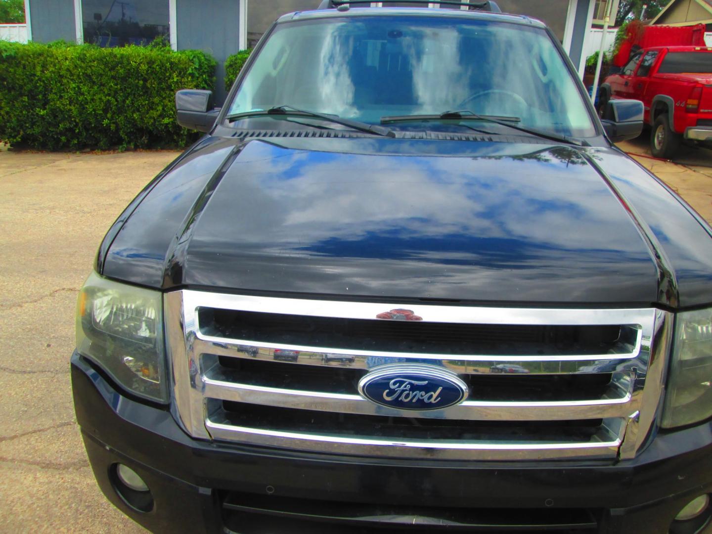 2013 BLACK Ford Expedition (1FMJU1K55DE) , located at 1815 NE 28th St., Fort Worth, TX, 76106, (817) 625-6251, 32.795582, -97.333069 - Photo#1