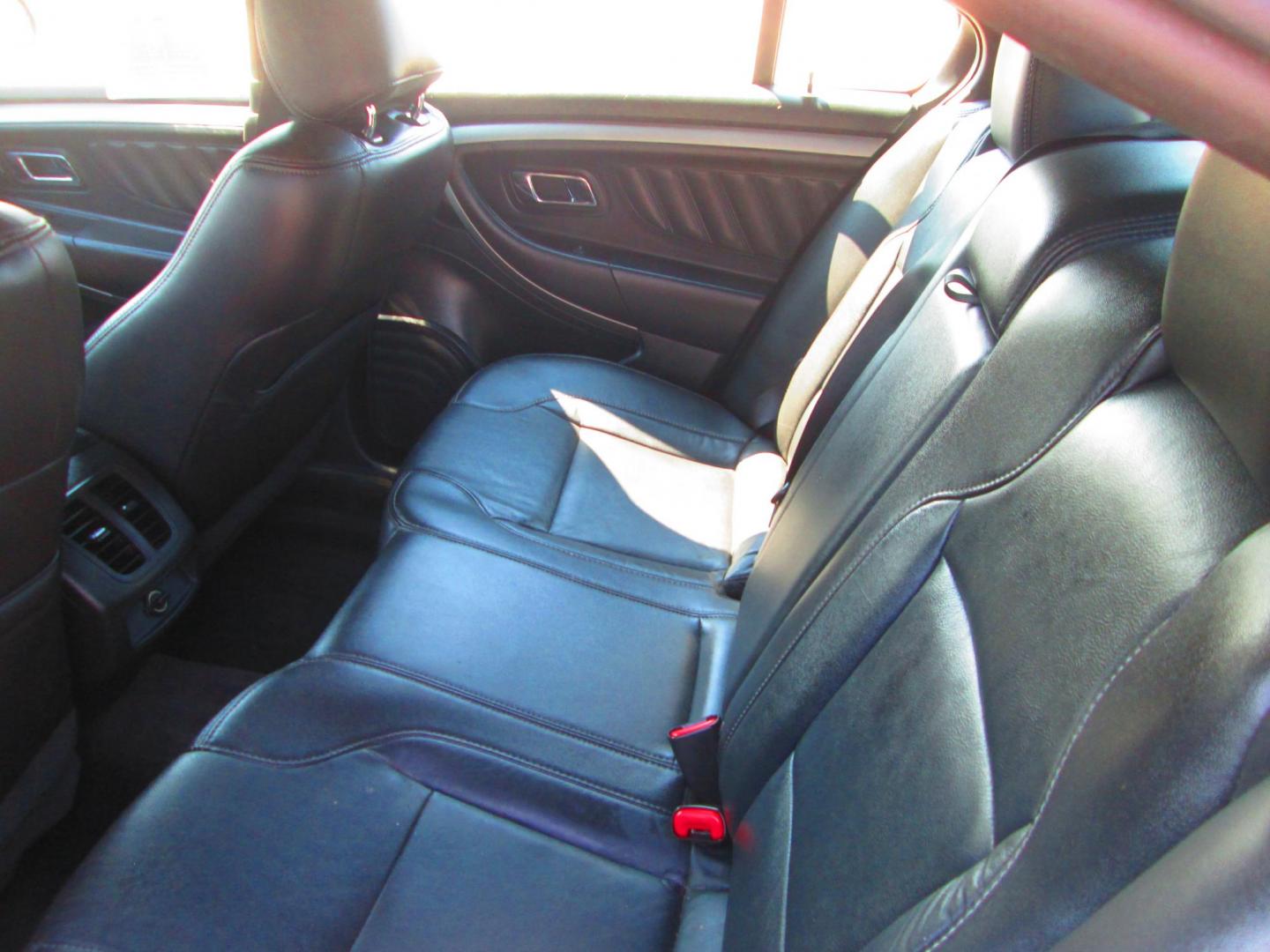 2014 GRAY Ford Taurus SEL FWD (1FAHP2E80EG) with an 3.5L V6 DOHC 24V engine, 6-Speed Automatic transmission, located at 1815 NE 28th St., Fort Worth, TX, 76106, (817) 625-6251, 32.795582, -97.333069 - Photo#8