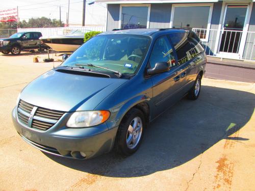 2005 Dodge Grand Caravan SXT  $2250.00  CASH!!!!!