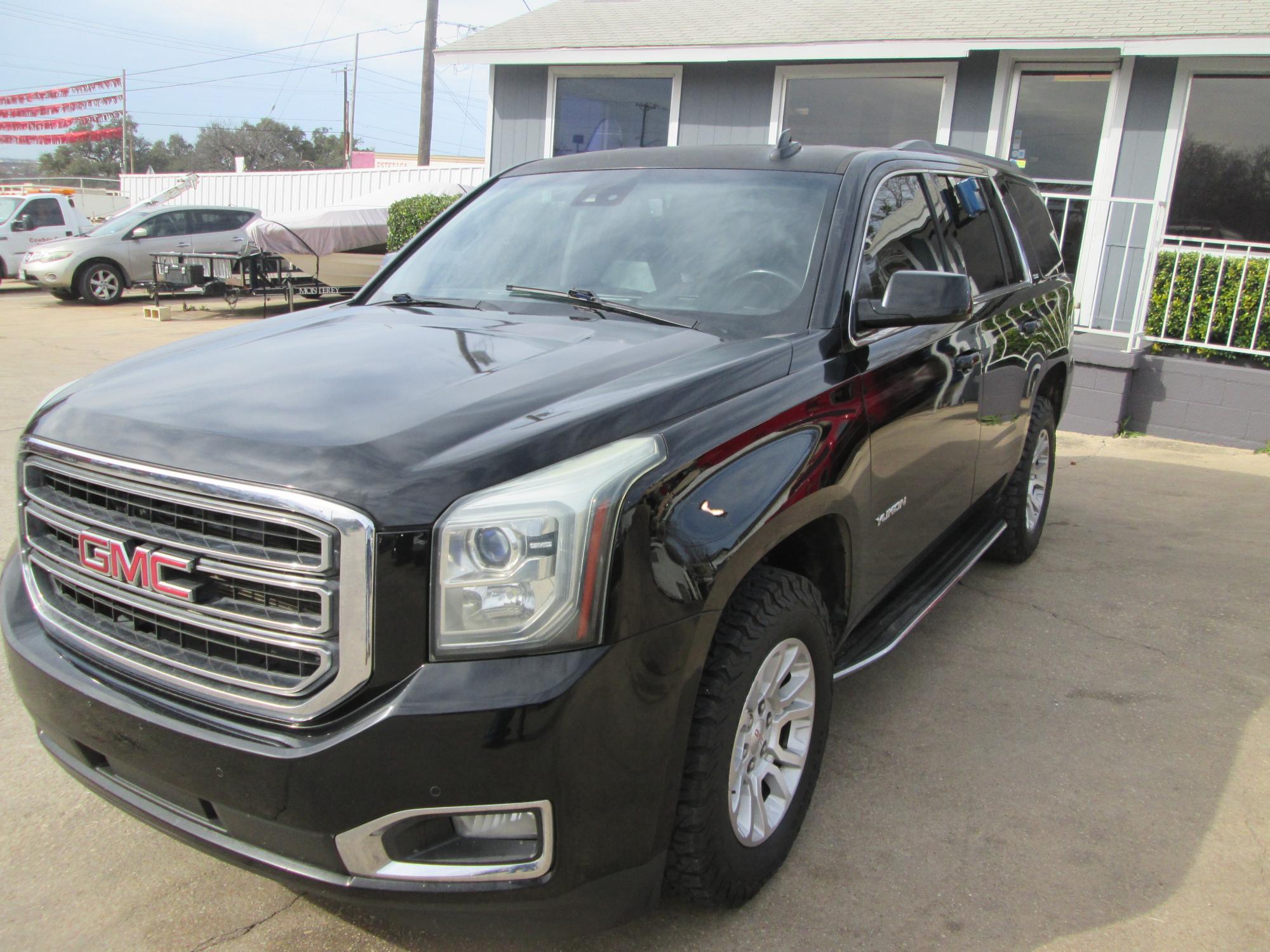 photo of 2015 GMC Yukon SLT 4WD