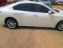 2014 WHITE Nissan Maxima SV (1N4AA5AP1EC) with an 3.5L V6 DOHC 24V engine, Continuously Variable Transmission transmission, located at 1815 NE 28th St., Fort Worth, TX, 76106, (817) 625-6251, 32.795582, -97.333069 - Photo#3