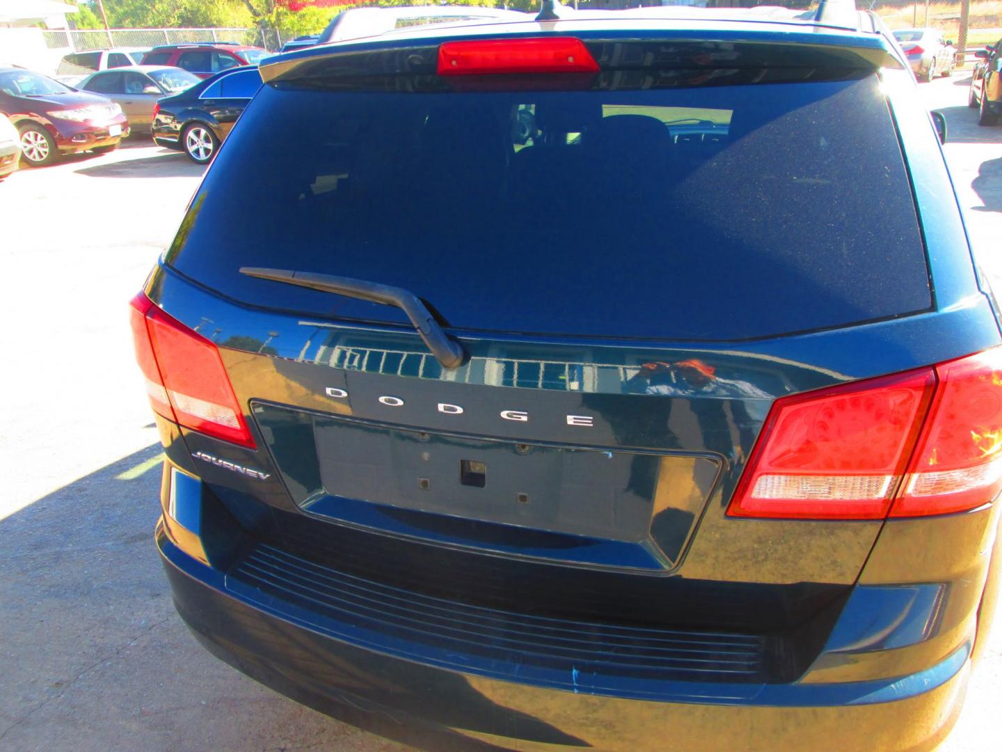 2015 BLUE Dodge Journey SE (3C4PDCAB3FT) with an 2.4L L4 DOHC 16V engine, 4-Speed Automatic transmission, located at 1815 NE 28th St., Fort Worth, TX, 76106, (817) 625-6251, 32.795582, -97.333069 - Photo#5