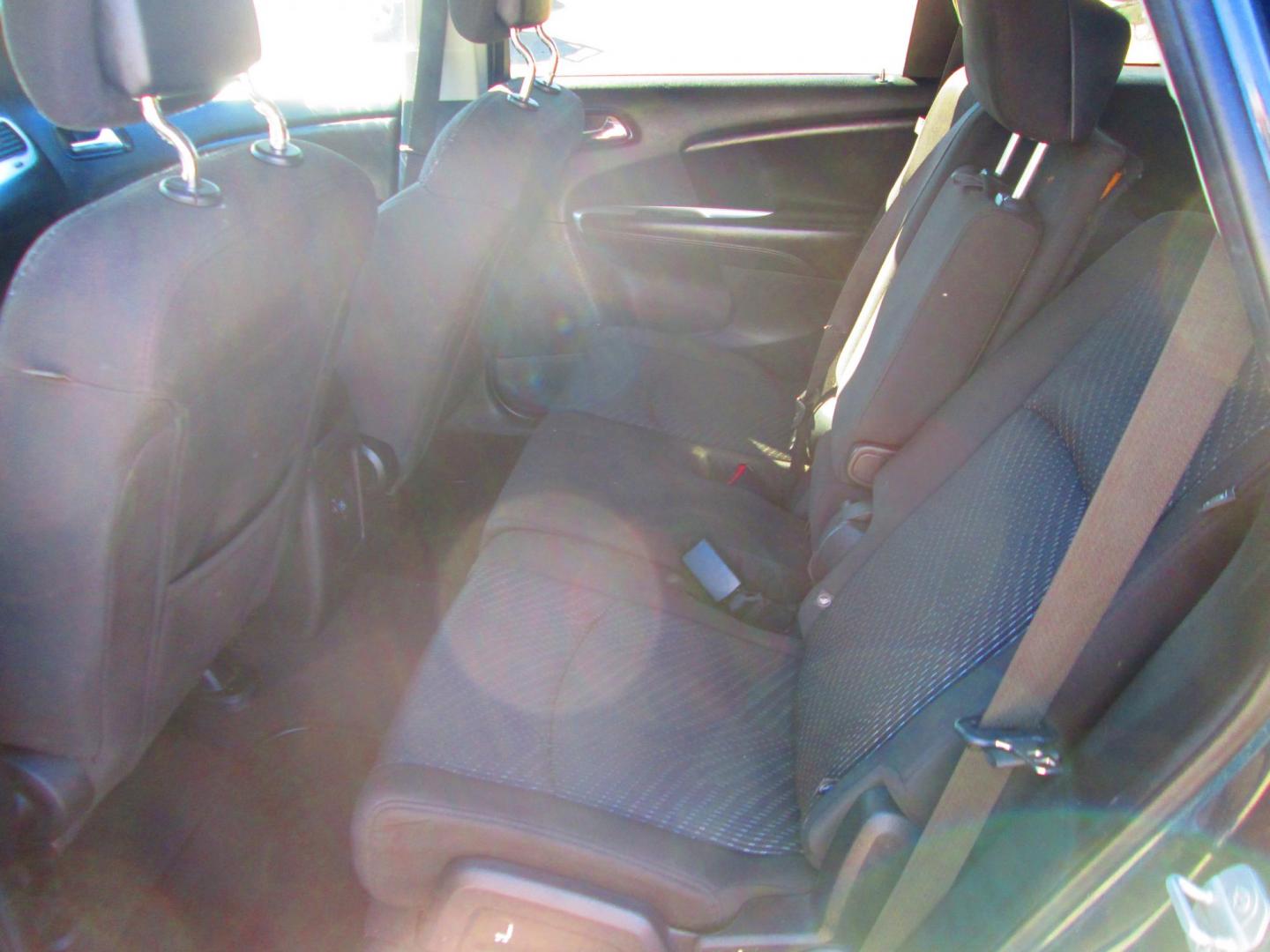 2015 BLUE Dodge Journey SE (3C4PDCAB3FT) with an 2.4L L4 DOHC 16V engine, 4-Speed Automatic transmission, located at 1815 NE 28th St., Fort Worth, TX, 76106, (817) 625-6251, 32.795582, -97.333069 - Photo#8