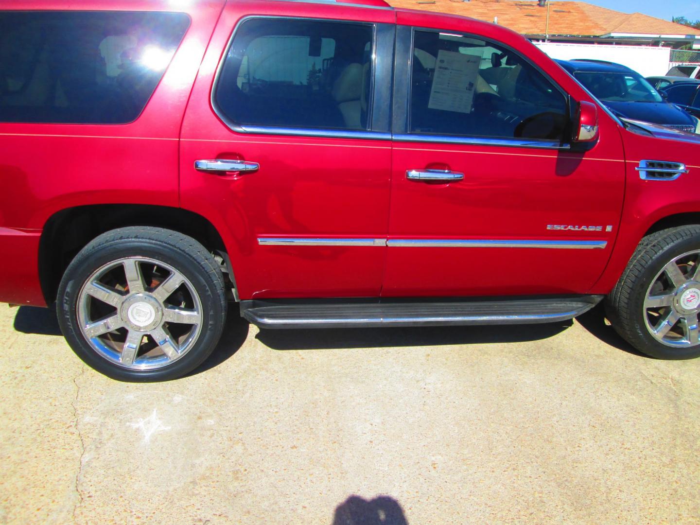 2008 RED Cadillac Escalade AWD (1GYFK63858R) with an 6.2L V8 OHV 16V engine, 6-Speed Automatic Overdrive transmission, located at 1815 NE 28th St., Fort Worth, TX, 76106, (817) 625-6251, 32.795582, -97.333069 - Photo#3