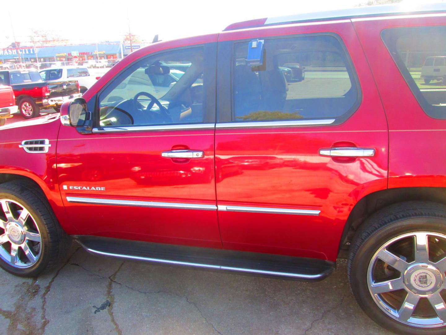 2008 RED Cadillac Escalade AWD (1GYFK63858R) with an 6.2L V8 OHV 16V engine, 6-Speed Automatic Overdrive transmission, located at 1815 NE 28th St., Fort Worth, TX, 76106, (817) 625-6251, 32.795582, -97.333069 - Photo#8