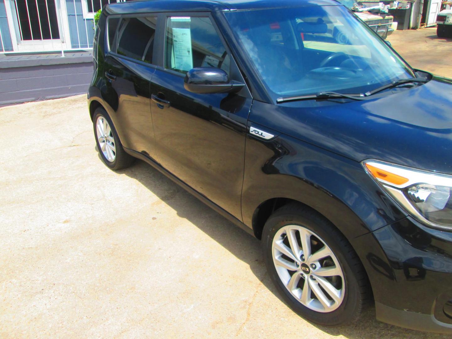 2019 BLACK Kia Soul + (KNDJP3A57K7) with an 2.0L L4 DOHC 16V engine, 6A transmission, located at 1815 NE 28th St., Fort Worth, TX, 76106, (817) 625-6251, 32.795582, -97.333069 - Photo#2