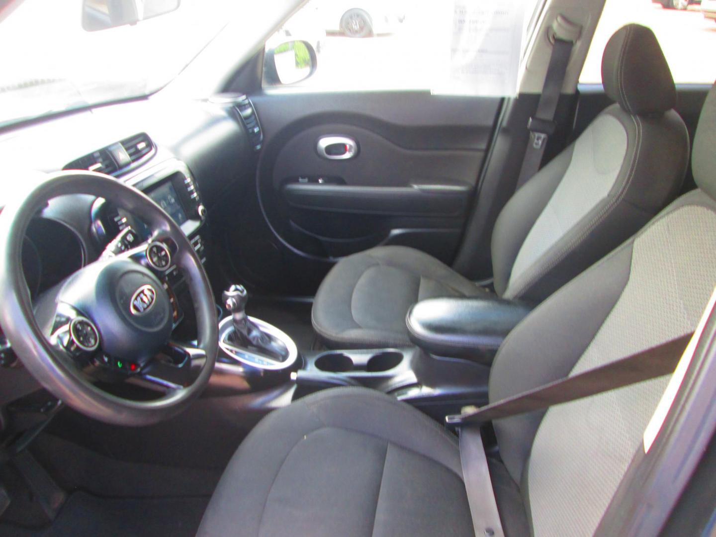 2019 BLACK Kia Soul + (KNDJP3A57K7) with an 2.0L L4 DOHC 16V engine, 6A transmission, located at 1815 NE 28th St., Fort Worth, TX, 76106, (817) 625-6251, 32.795582, -97.333069 - Photo#11