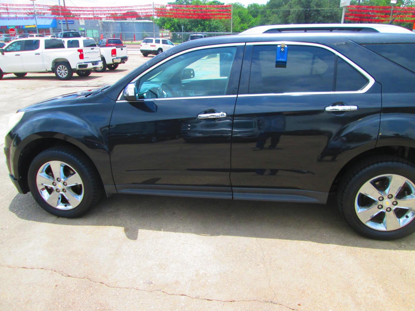 2012 BLACK Chevrolet Equinox LTZ 2WD (2GNALFEK6C6) with an 2.4L L4 DOHC 16V engine, 6-Speed Automatic transmission, located at 1815 NE 28th St., Fort Worth, TX, 76106, (817) 625-6251, 32.795582, -97.333069 - Photo#8