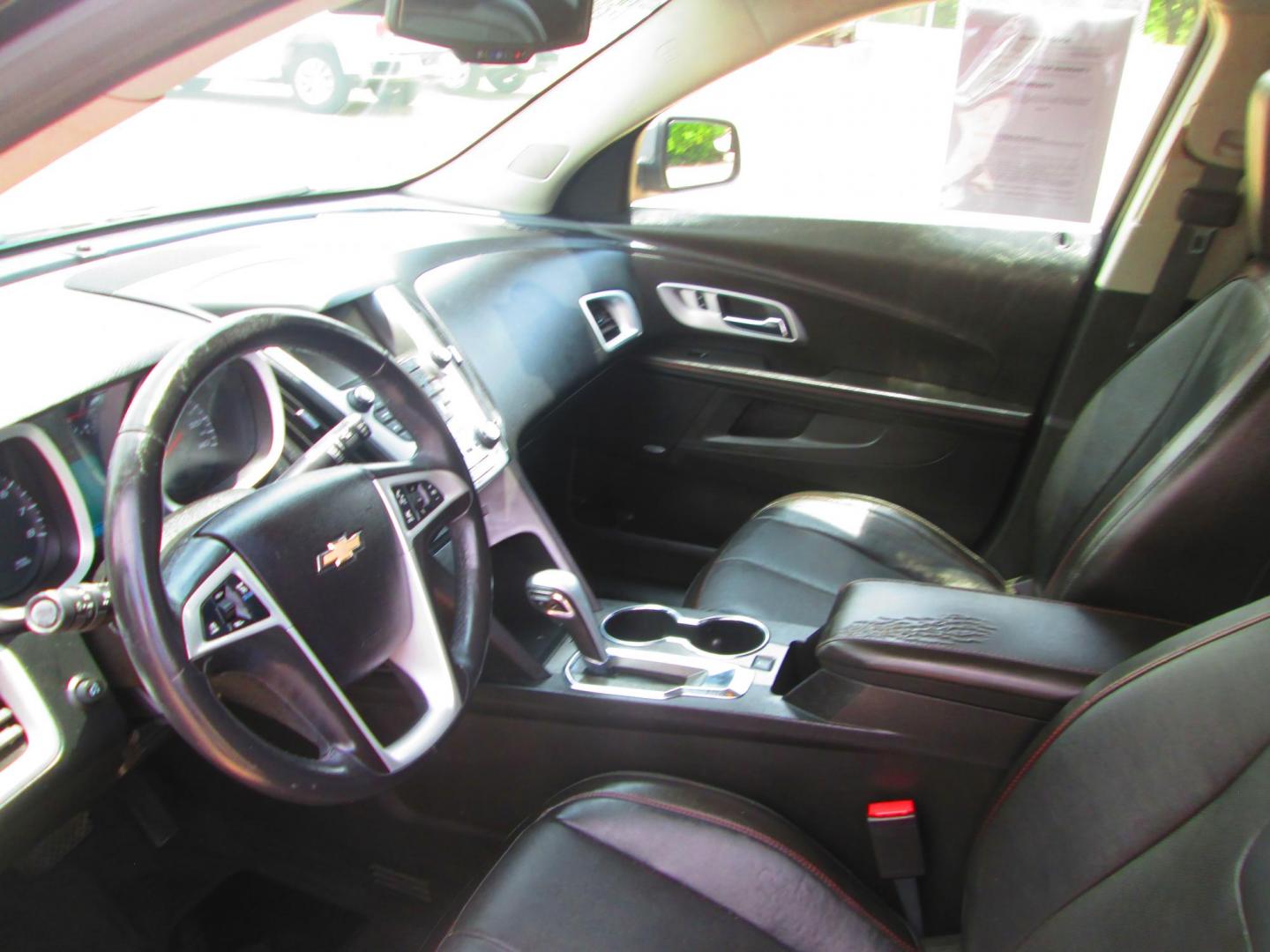 2012 BLACK Chevrolet Equinox LTZ 2WD (2GNALFEK6C6) with an 2.4L L4 DOHC 16V engine, 6-Speed Automatic transmission, located at 1815 NE 28th St., Fort Worth, TX, 76106, (817) 625-6251, 32.795582, -97.333069 - Photo#11