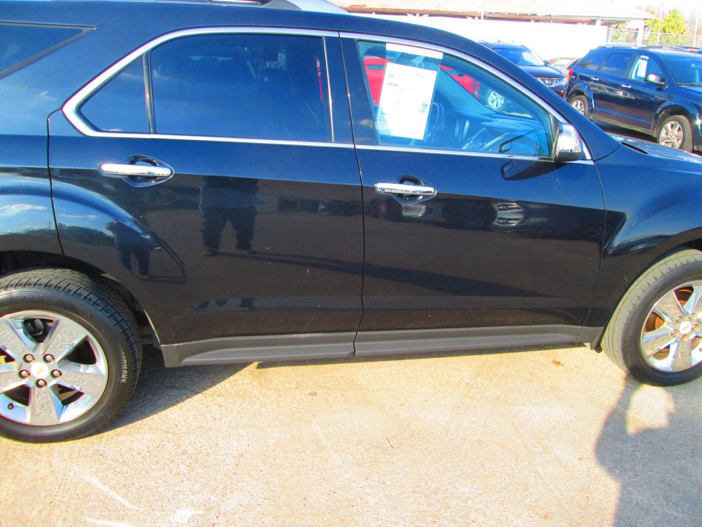 2012 BLACK Chevrolet Equinox LTZ 2WD (2GNALFEK6C6) with an 2.4L L4 DOHC 16V engine, 6-Speed Automatic transmission, located at 1815 NE 28th St., Fort Worth, TX, 76106, (817) 625-6251, 32.795582, -97.333069 - Photo#3