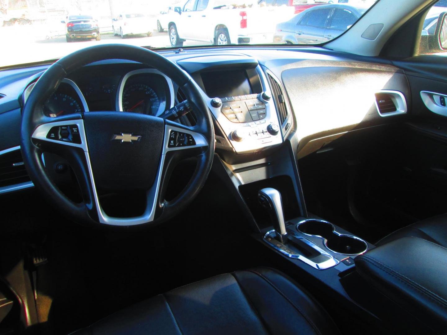 2012 BLACK Chevrolet Equinox LTZ 2WD (2GNALFEK6C6) with an 2.4L L4 DOHC 16V engine, 6-Speed Automatic transmission, located at 1815 NE 28th St., Fort Worth, TX, 76106, (817) 625-6251, 32.795582, -97.333069 - Photo#9