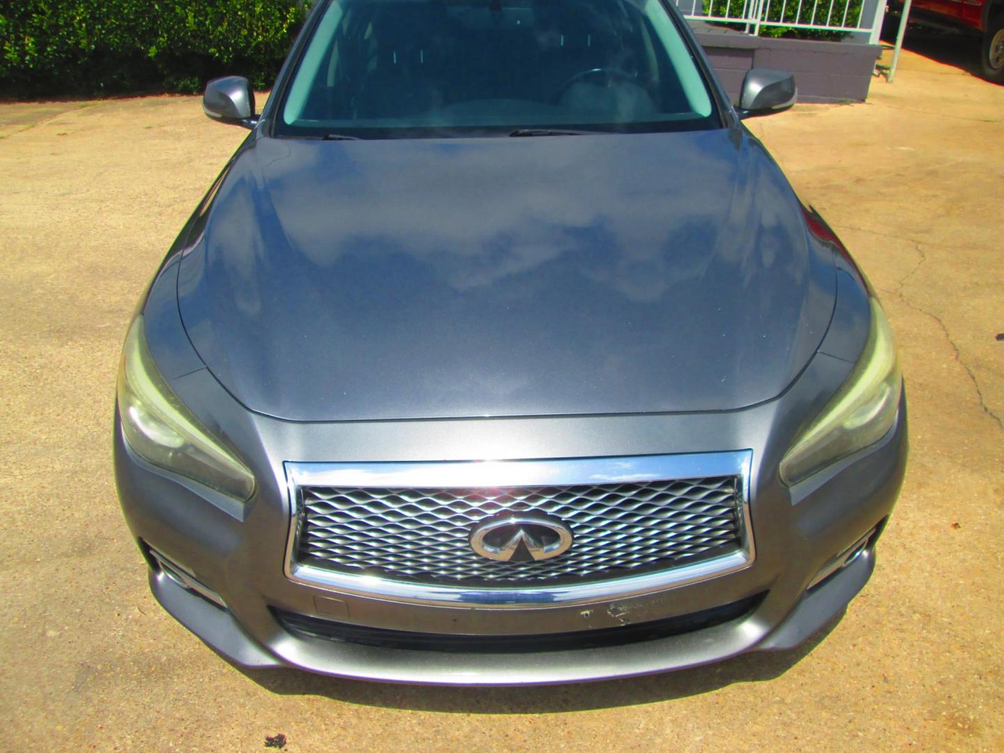 2014 GRAY Infiniti Q50 Premium (JN1BV7AP3EM) with an 3.7L V6 DOHC 24V HYBRID engine, 7-Speed Automatic transmission, located at 1815 NE 28th St., Fort Worth, TX, 76106, (817) 625-6251, 32.795582, -97.333069 - Photo#1