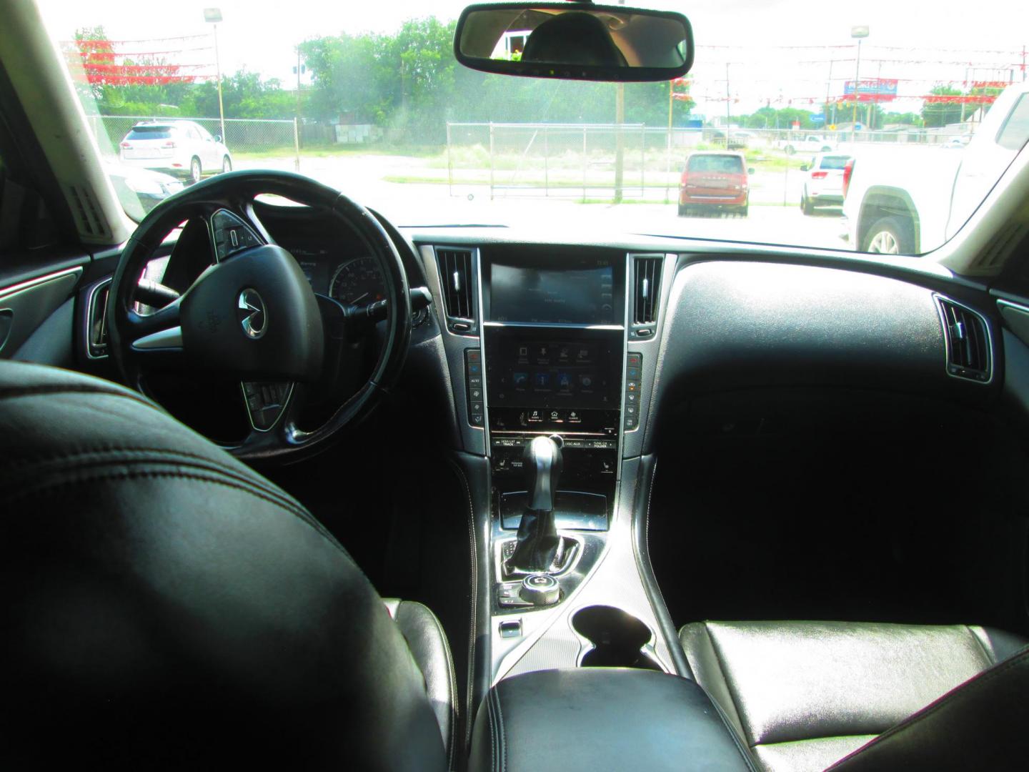 2014 GRAY Infiniti Q50 Premium (JN1BV7AP3EM) with an 3.7L V6 DOHC 24V HYBRID engine, 7-Speed Automatic transmission, located at 1815 NE 28th St., Fort Worth, TX, 76106, (817) 625-6251, 32.795582, -97.333069 - Photo#9