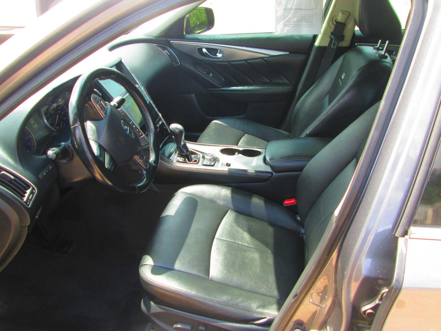 2014 GRAY Infiniti Q50 Premium (JN1BV7AP3EM) with an 3.7L V6 DOHC 24V HYBRID engine, 7-Speed Automatic transmission, located at 1815 NE 28th St., Fort Worth, TX, 76106, (817) 625-6251, 32.795582, -97.333069 - Photo#11