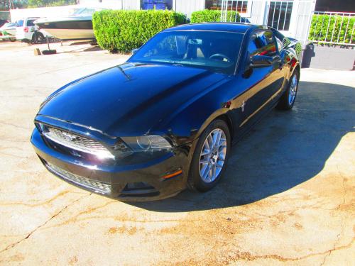 2014 Ford Mustang V6 Coupe
