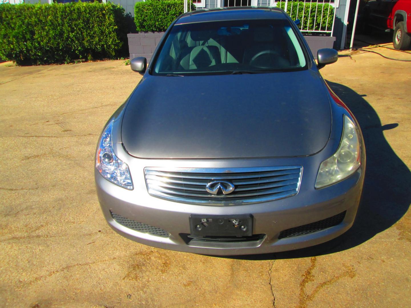 2007 GRAY Infiniti G35 Base (JNKBV61E37M) with an 3.5L V6 DOHC 24V engine, 5-Speed Automatic Overdrive transmission, located at 1815 NE 28th St., Fort Worth, TX, 76106, (817) 625-6251, 32.795582, -97.333069 - Photo#1