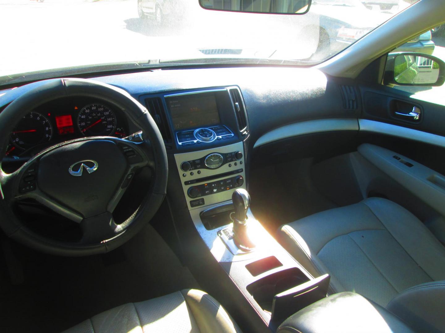 2007 GRAY Infiniti G35 Base (JNKBV61E37M) with an 3.5L V6 DOHC 24V engine, 5-Speed Automatic Overdrive transmission, located at 1815 NE 28th St., Fort Worth, TX, 76106, (817) 625-6251, 32.795582, -97.333069 - Photo#9