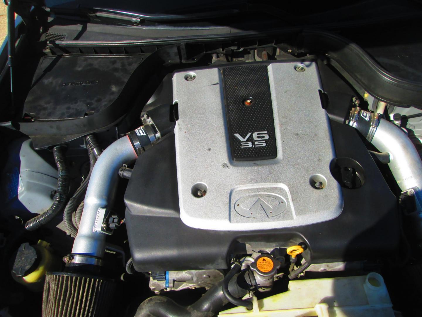 2007 GRAY Infiniti G35 Base (JNKBV61E37M) with an 3.5L V6 DOHC 24V engine, 5-Speed Automatic Overdrive transmission, located at 1815 NE 28th St., Fort Worth, TX, 76106, (817) 625-6251, 32.795582, -97.333069 - Photo#11