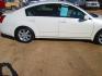 2005 WHITE Nissan Maxima SE (1N4BA41E15C) with an 3.5L V6 DOHC 24V engine, 5-Speed Automatic Overdrive transmission, located at 1815 NE 28th St., Fort Worth, TX, 76106, (817) 625-6251, 32.795582, -97.333069 - Photo#2