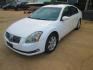 2005 WHITE Nissan Maxima SE (1N4BA41E15C) with an 3.5L V6 DOHC 24V engine, 5-Speed Automatic Overdrive transmission, located at 1815 NE 28th St., Fort Worth, TX, 76106, (817) 625-6251, 32.795582, -97.333069- Photo#0