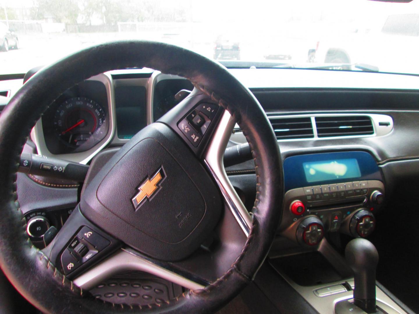 2012 BLACK Chevrolet Camaro Coupe 1LT (2G1FB1E3XC9) with an 3.6L V6 DOHC 24V FFV engine, 6-Speed Automatic transmission, located at 1815 NE 28th St., Fort Worth, TX, 76106, (817) 625-6251, 32.795582, -97.333069 - Photo#9