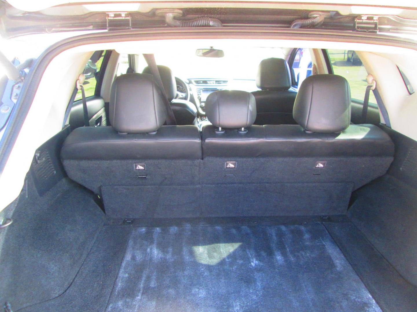 2016 GRAY Nissan Murano Platinum AWD (5N1AZ2MH7GN) with an 3.5L V6 DOHC 24V engine, CVT transmission, located at 1815 NE 28th St., Fort Worth, TX, 76106, (817) 625-6251, 32.795582, -97.333069 - Photo#6