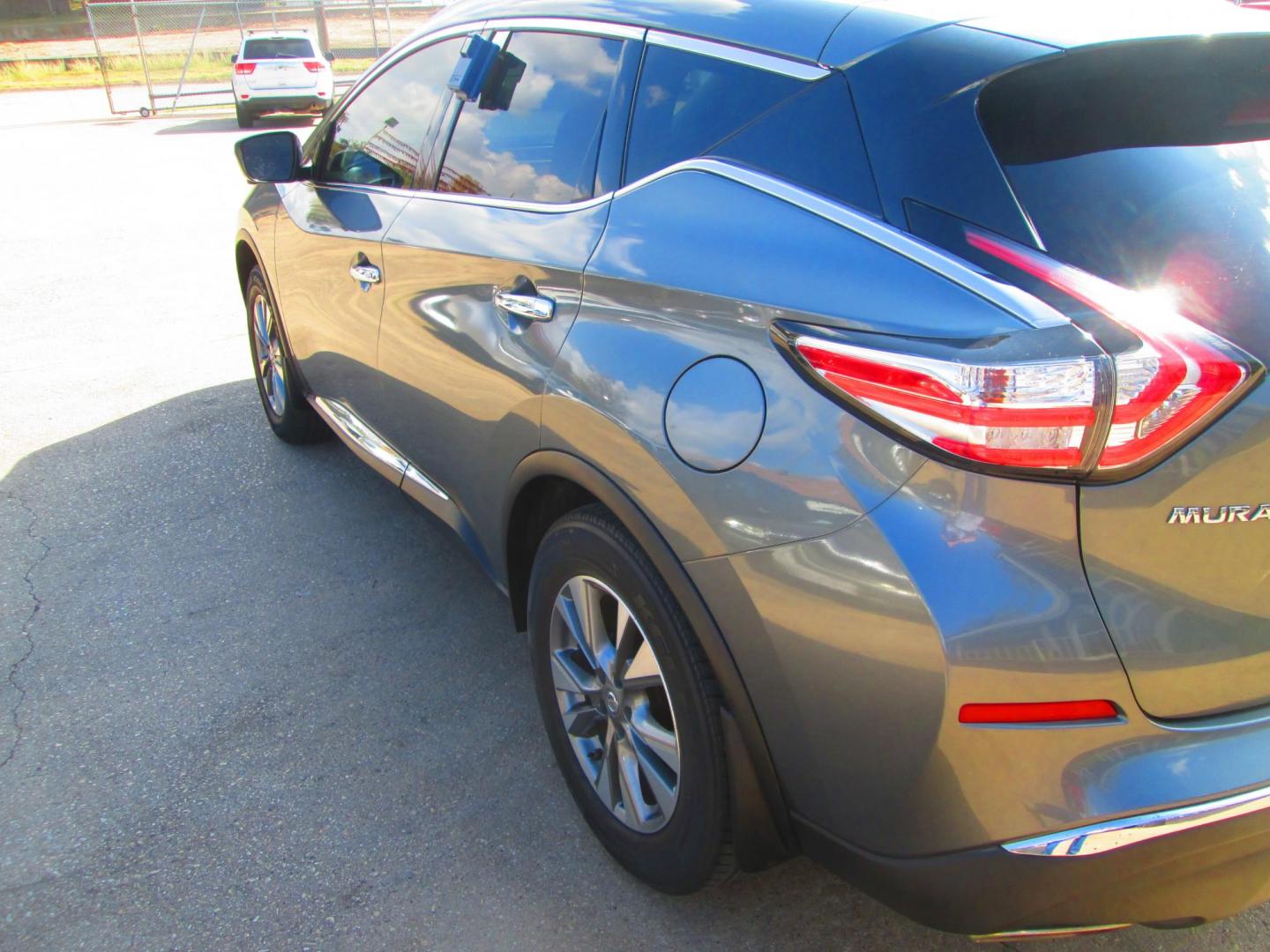 2016 GRAY Nissan Murano Platinum AWD (5N1AZ2MH7GN) with an 3.5L V6 DOHC 24V engine, CVT transmission, located at 1815 NE 28th St., Fort Worth, TX, 76106, (817) 625-6251, 32.795582, -97.333069 - Photo#7