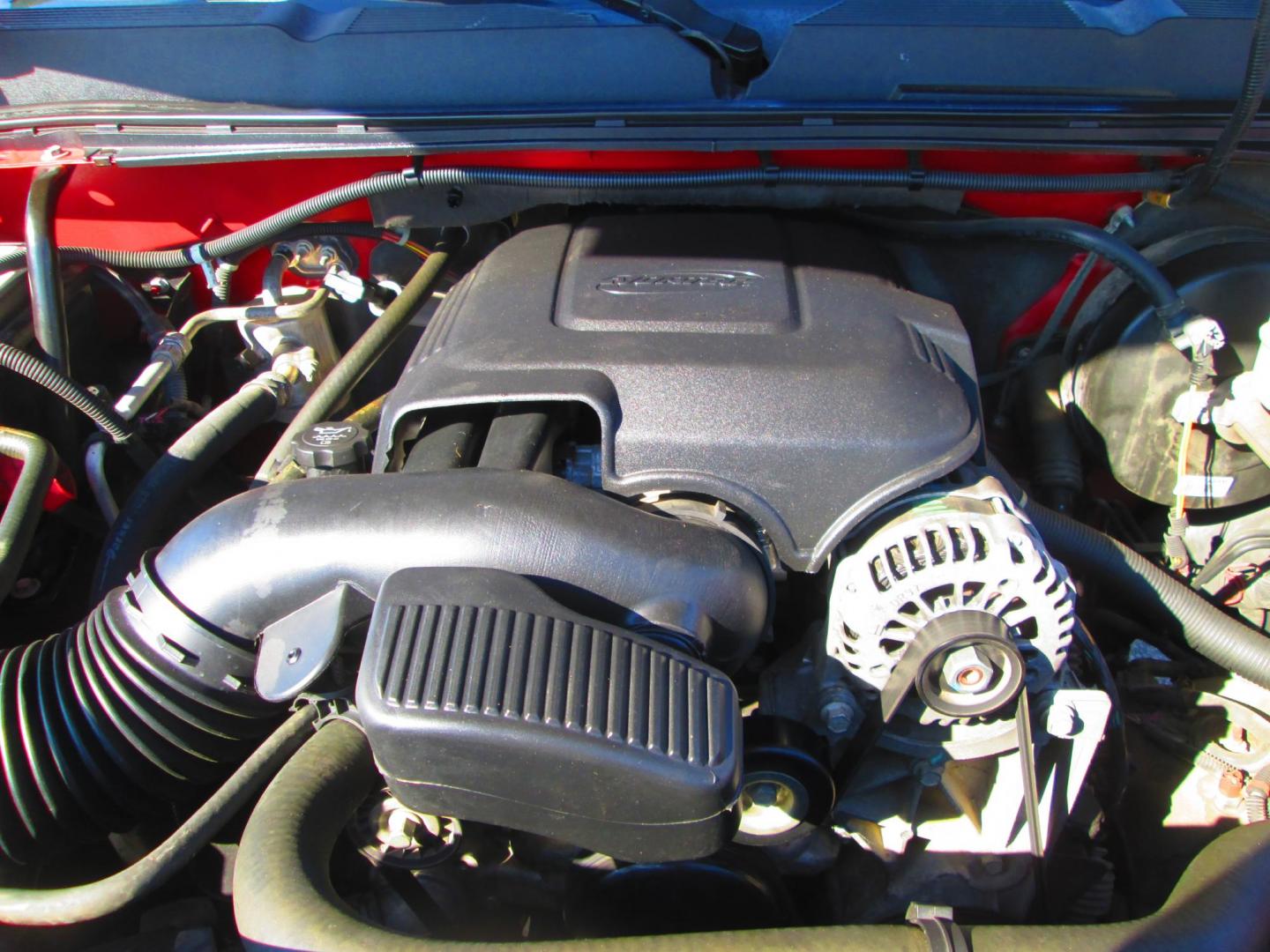 2011 RED Chevrolet Silverado 1500 LTZ Crew Cab 4WD (3GCPKTE38BG) with an 5.3L V8 OHV 16V FFV engine, 4-Speed Automatic transmission, located at 1815 NE 28th St., Fort Worth, TX, 76106, (817) 625-6251, 32.795582, -97.333069 - Photo#11