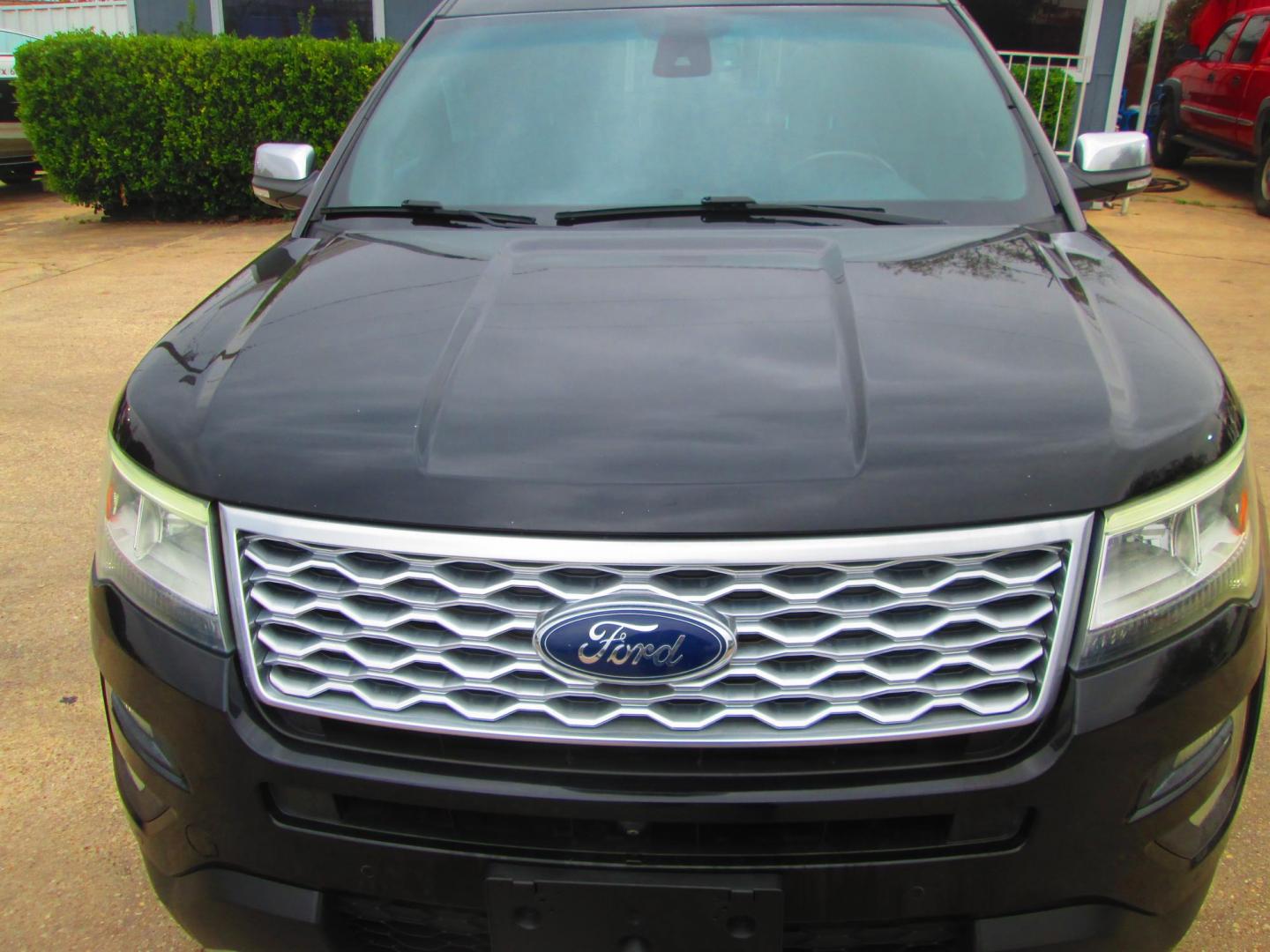 2016 BLACK Ford Explorer Platinum AWD (1FM5K8HT9GG) with an 3.5L V6 DOHC 24V engine, 6A transmission, located at 1815 NE 28th St., Fort Worth, TX, 76106, (817) 625-6251, 32.795582, -97.333069 - Photo#1