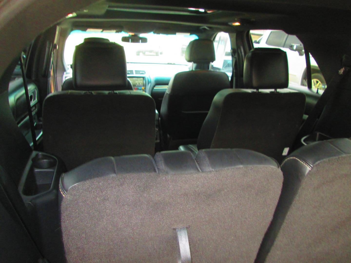 2016 BLACK Ford Explorer Platinum AWD (1FM5K8HT9GG) with an 3.5L V6 DOHC 24V engine, 6A transmission, located at 1815 NE 28th St., Fort Worth, TX, 76106, (817) 625-6251, 32.795582, -97.333069 - Photo#6