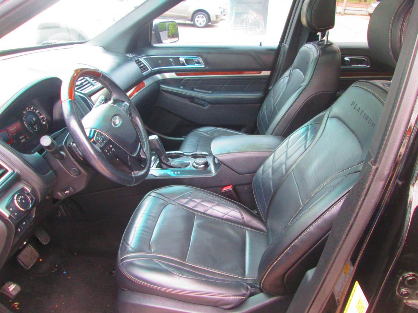 2016 BLACK Ford Explorer Platinum AWD (1FM5K8HT9GG) with an 3.5L V6 DOHC 24V engine, 6A transmission, located at 1815 NE 28th St., Fort Worth, TX, 76106, (817) 625-6251, 32.795582, -97.333069 - Photo#11