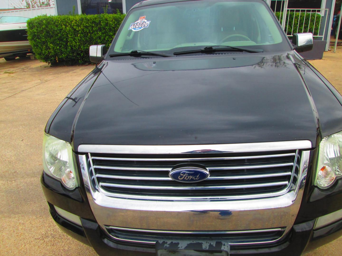 2010 BLACK Ford Explorer Limited 4.0L 2WD (1FMEU6FE1AU) with an 4.0L V6 SOHC 16V engine, 5-Speed Automatic transmission, located at 1815 NE 28th St., Fort Worth, TX, 76106, (817) 625-6251, 32.795582, -97.333069 - Photo#1